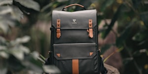 阿根廷国家足球队队徽，蓝白条纹和太阳图案